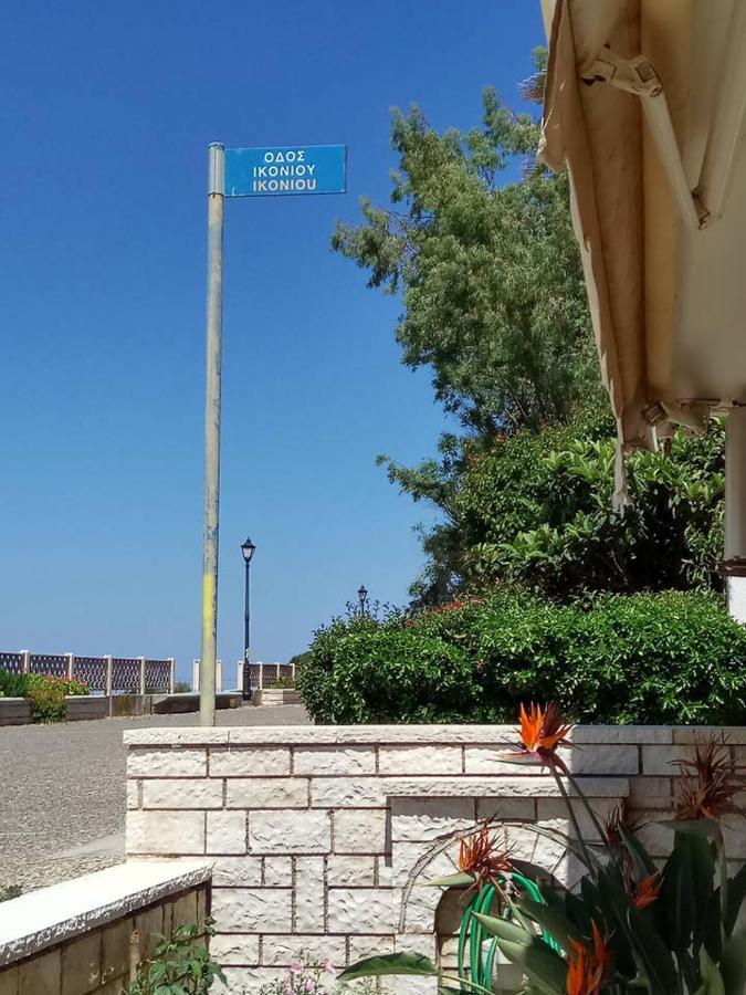 Blue Apartment Preveza Buitenkant foto